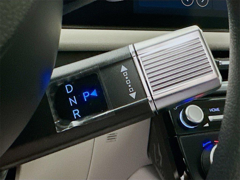 new 2025 Hyundai TUCSON Hybrid car, priced at $29,096