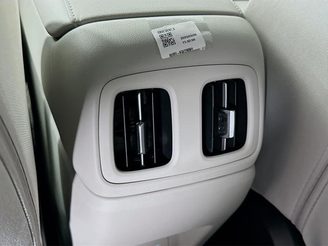 new 2025 Hyundai TUCSON Hybrid car, priced at $33,388