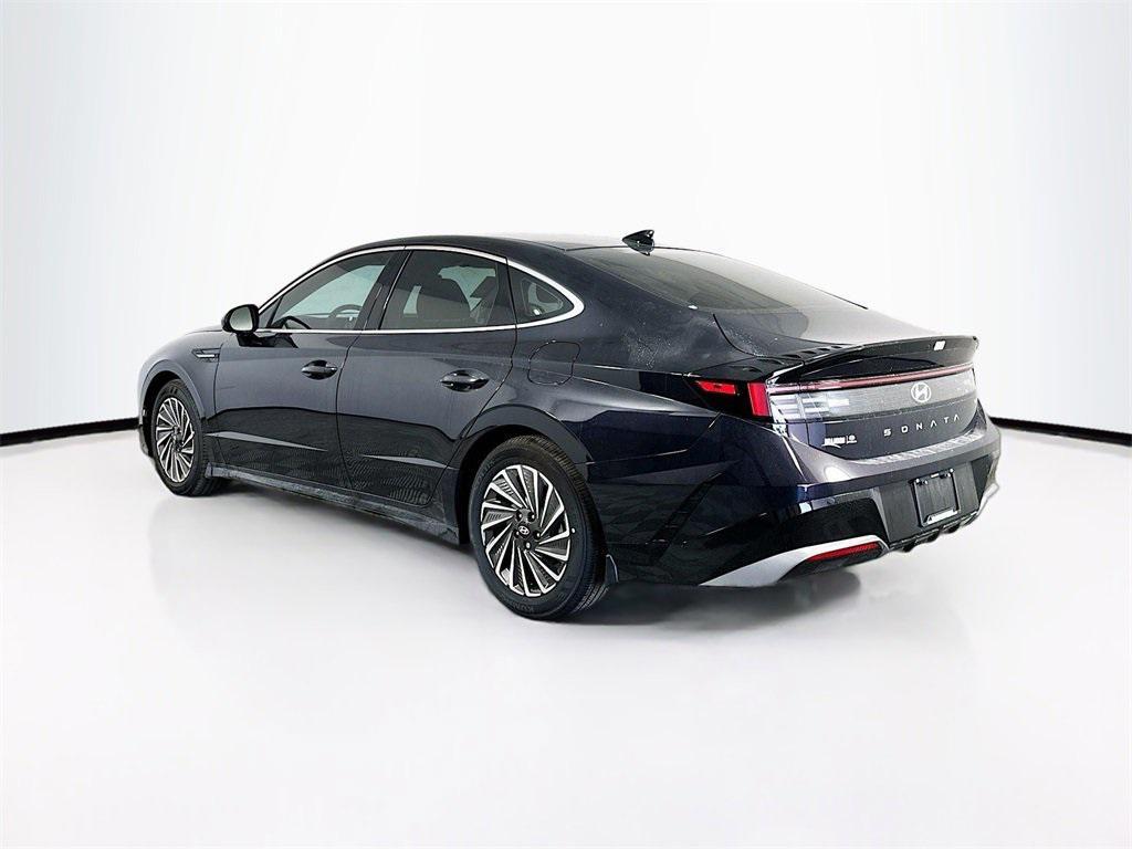 new 2025 Hyundai Sonata Hybrid car, priced at $32,339