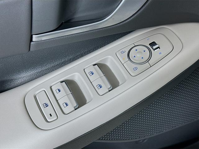 new 2025 Hyundai Sonata Hybrid car, priced at $30,788