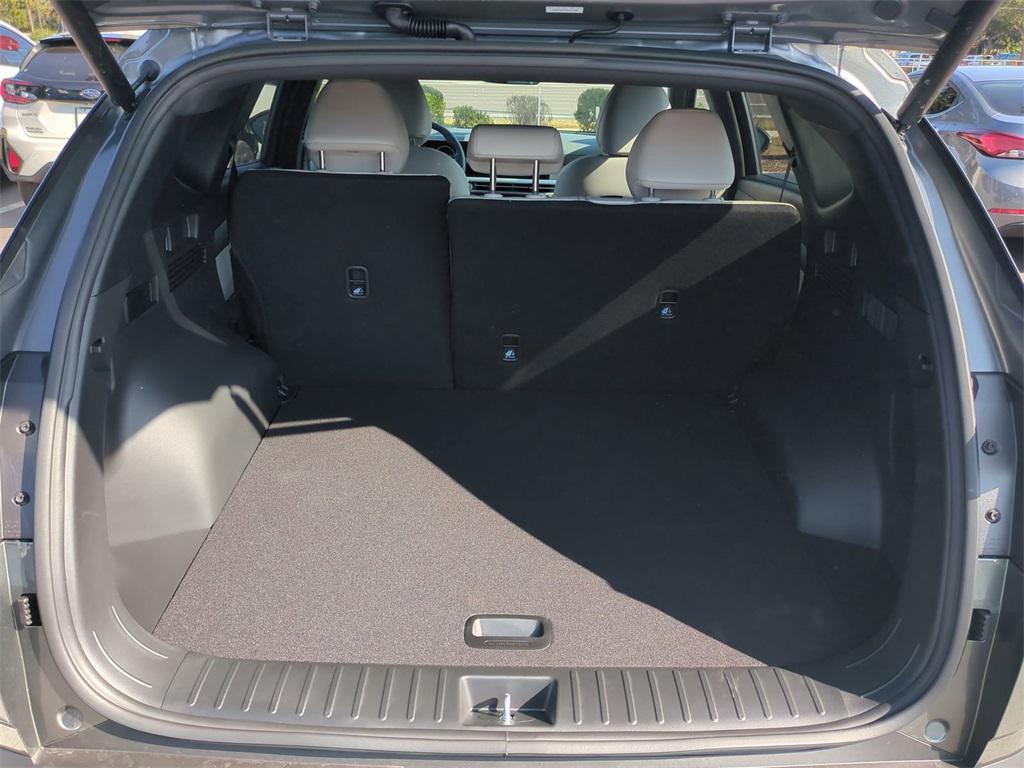 new 2026 Hyundai TUCSON Hybrid car, priced at $40,302