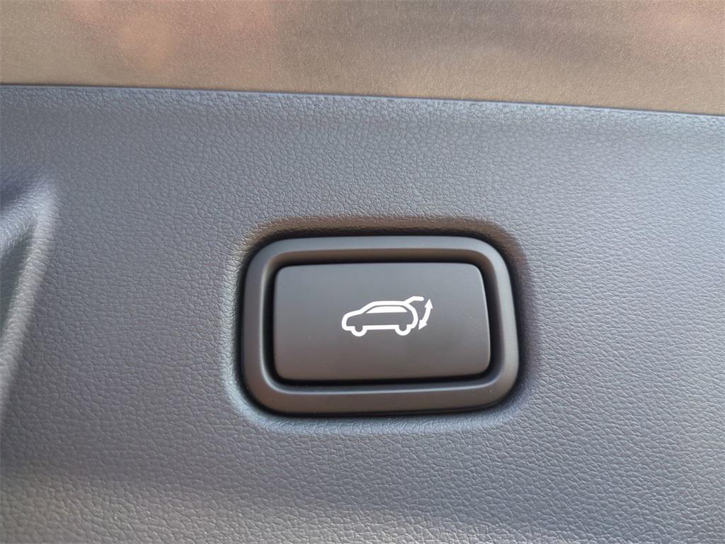 new 2026 Hyundai TUCSON Hybrid car, priced at $40,302