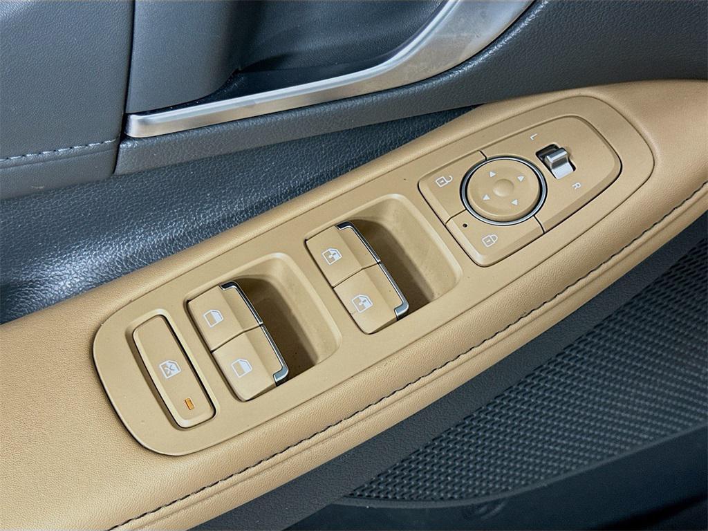 used 2021 Hyundai Sonata car, priced at $17,591