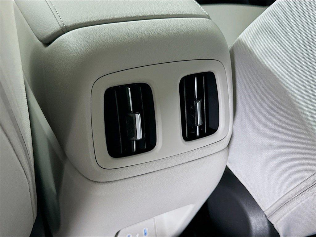 new 2025 Hyundai TUCSON Hybrid car, priced at $29,253