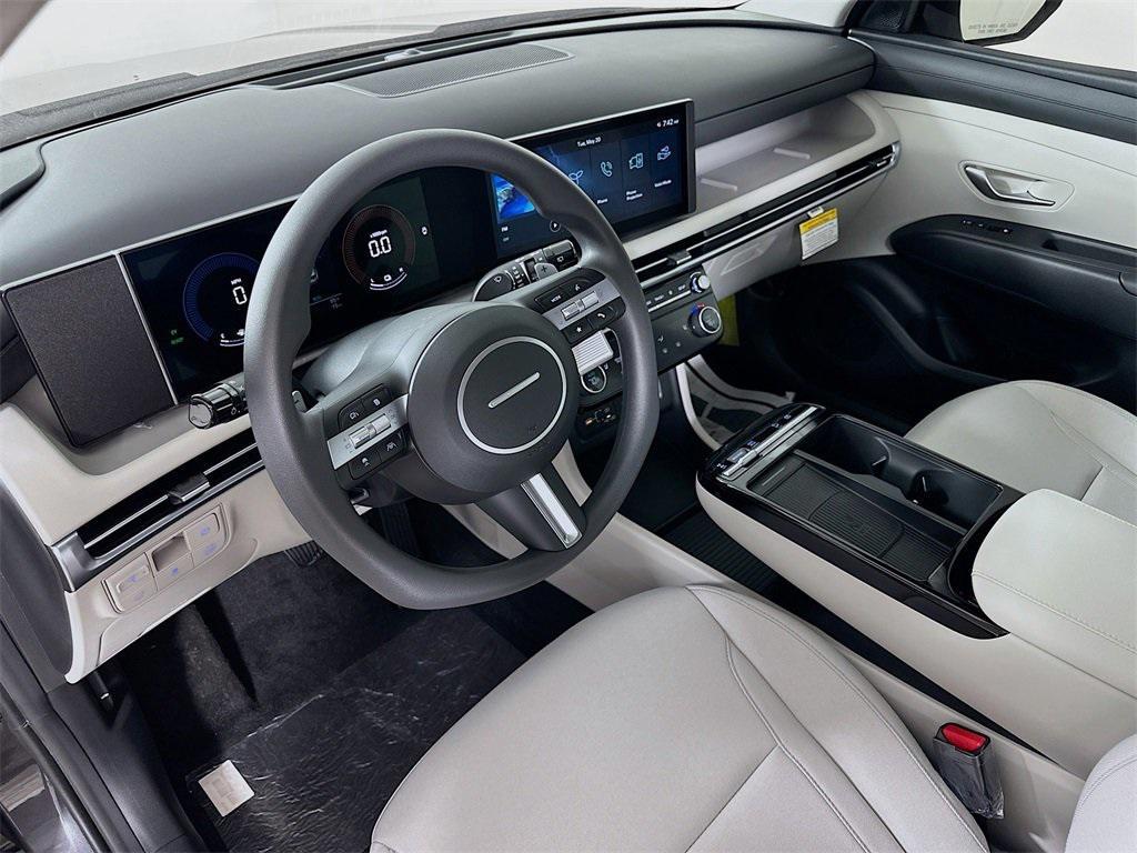 new 2025 Hyundai TUCSON Hybrid car, priced at $29,253