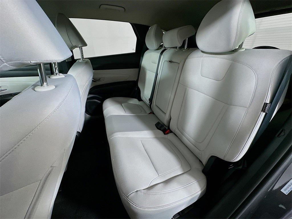 new 2025 Hyundai TUCSON Hybrid car, priced at $29,253