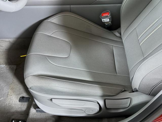 new 2025 Hyundai Elantra car, priced at $25,662
