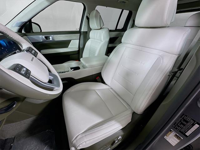 new 2025 Hyundai Santa Fe car, priced at $47,996