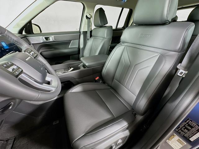 new 2025 Hyundai Santa Fe car, priced at $39,570