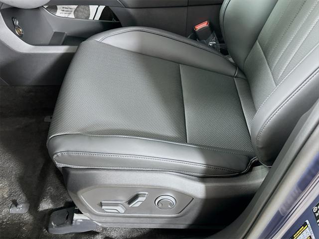 new 2025 Hyundai Santa Fe car, priced at $39,570