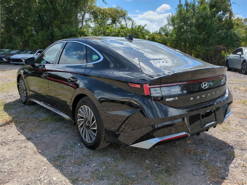 new 2025 Hyundai Sonata Hybrid car, priced at $26,486