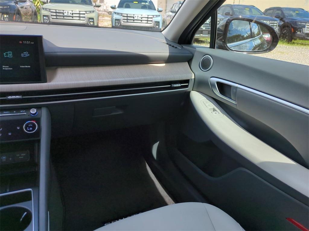 new 2025 Hyundai Sonata Hybrid car, priced at $26,486