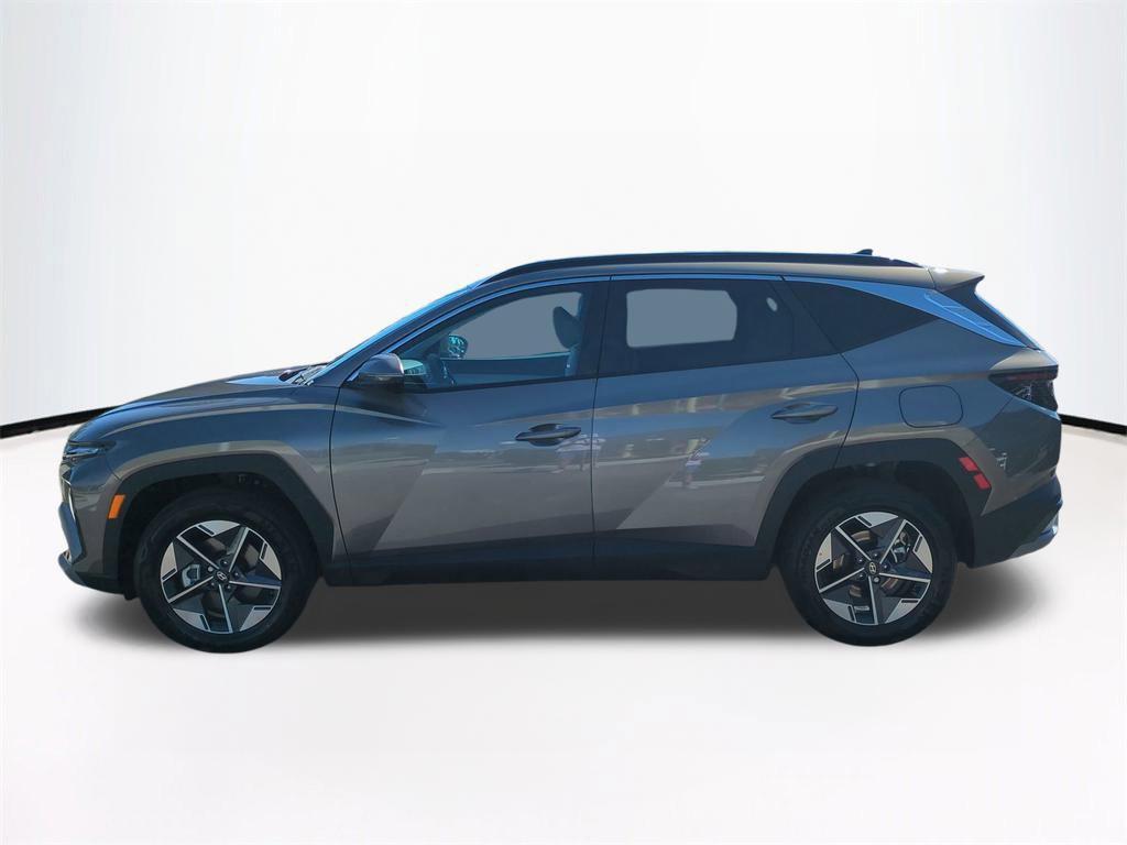 new 2025 Hyundai TUCSON Hybrid car, priced at $33,099