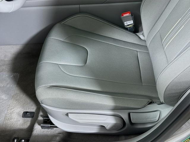 new 2025 Hyundai Elantra car, priced at $25,406