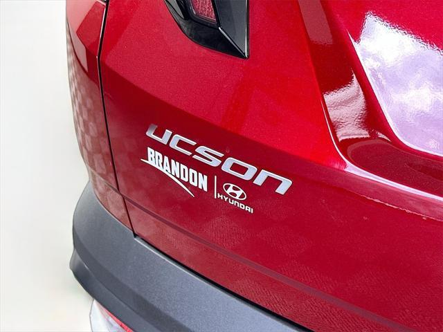 new 2025 Hyundai TUCSON Hybrid car, priced at $36,953