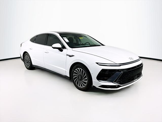 new 2025 Hyundai Sonata Hybrid car, priced at $37,704