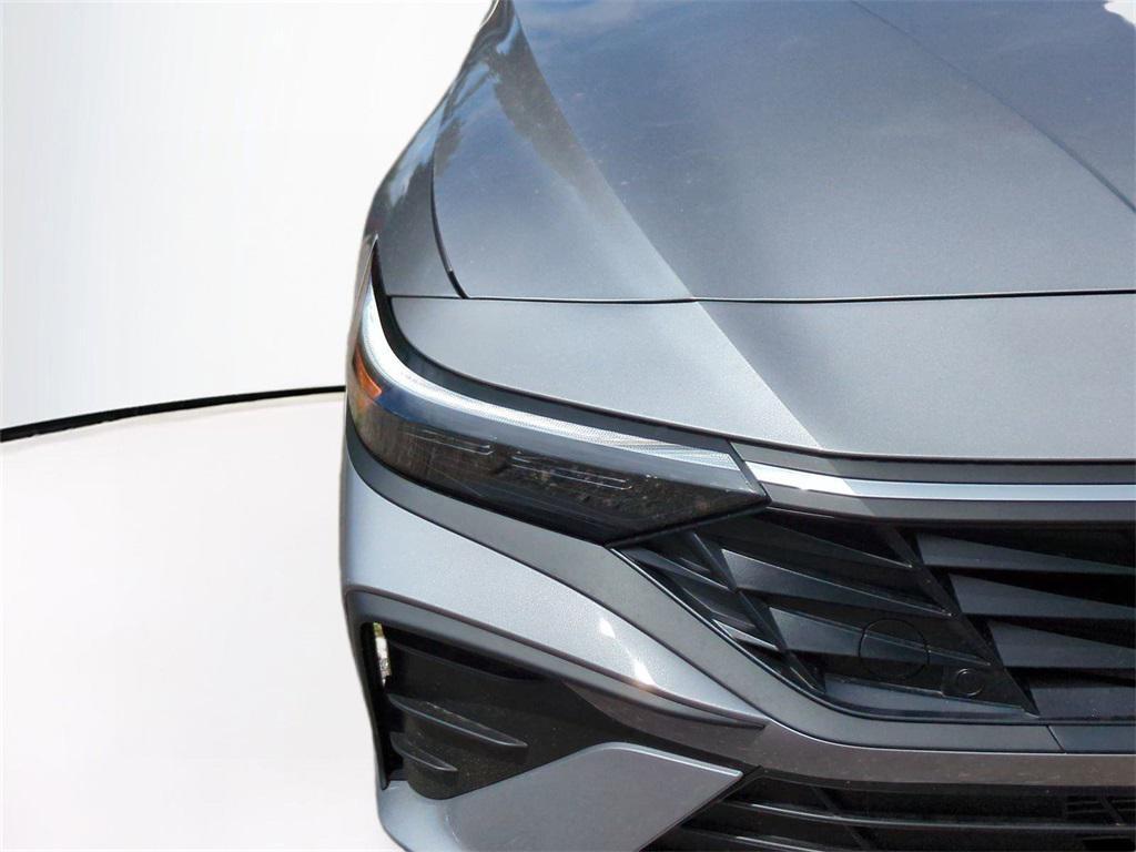 new 2025 Hyundai ELANTRA HEV car, priced at $24,306