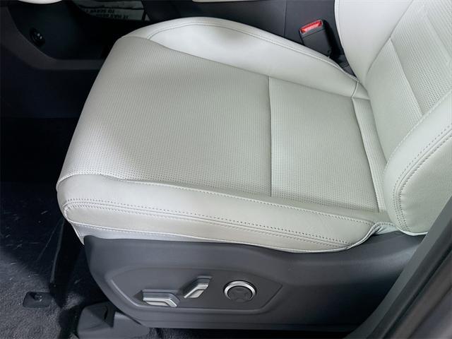 new 2025 Hyundai Santa Fe car, priced at $43,357