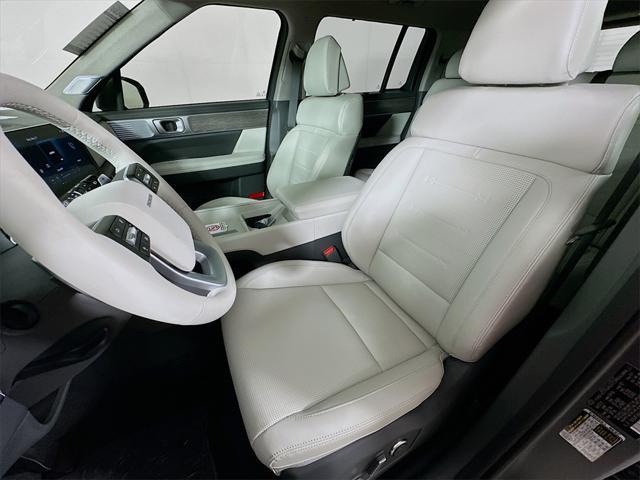 new 2025 Hyundai Santa Fe car, priced at $43,357