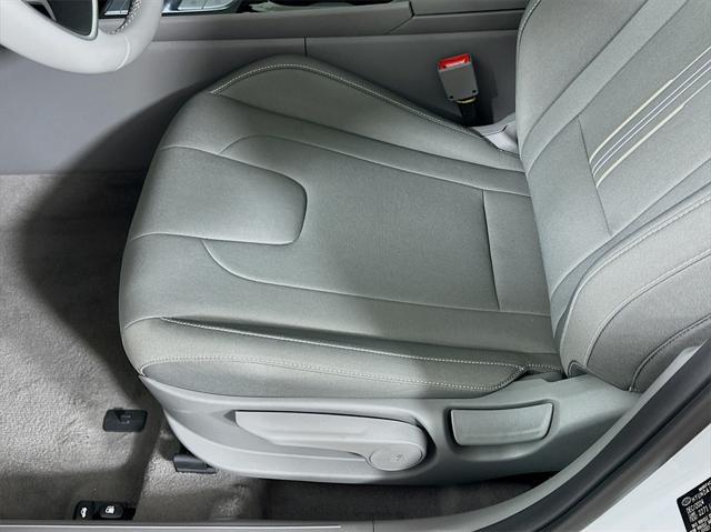 new 2025 Hyundai Elantra car, priced at $26,024