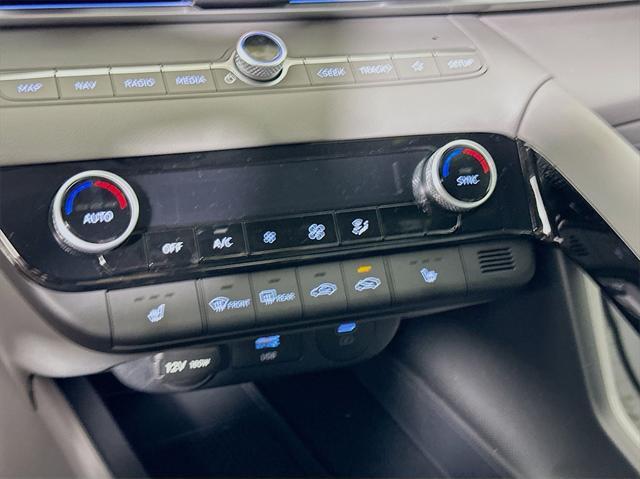 new 2025 Hyundai Elantra car, priced at $26,024