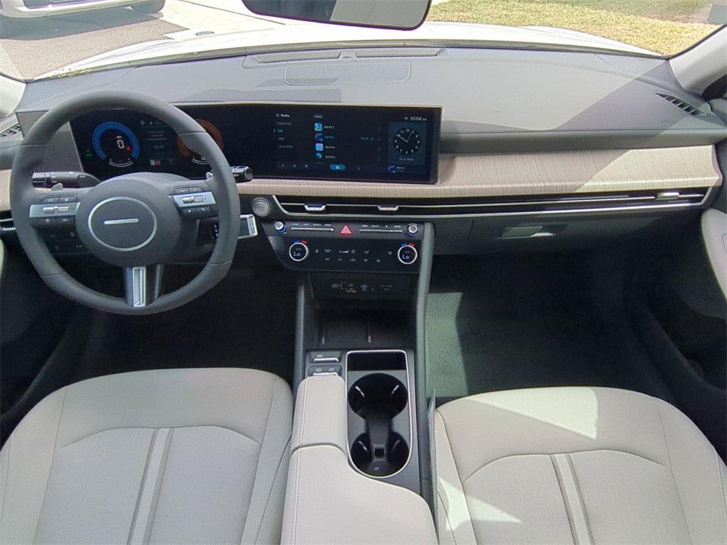 new 2025 Hyundai Sonata Hybrid car, priced at $29,178
