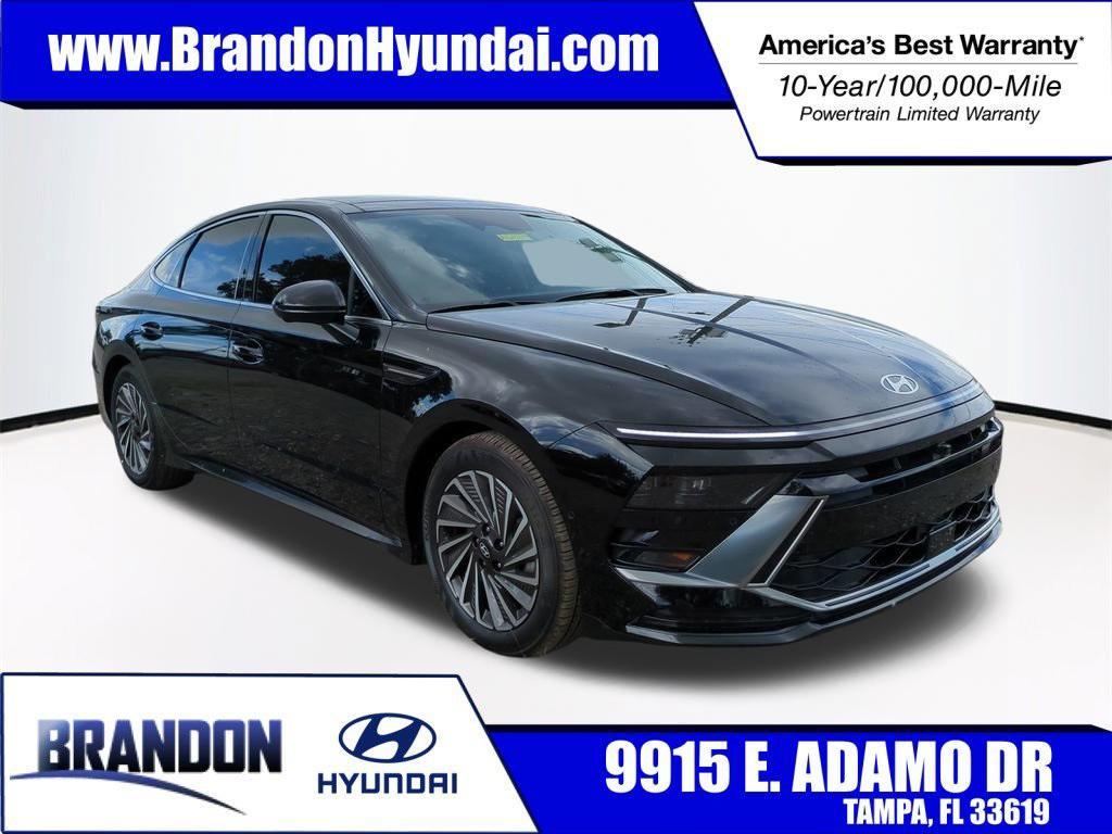 new 2025 Hyundai Sonata Hybrid car, priced at $31,634