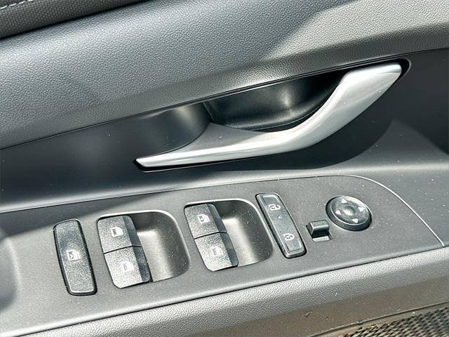 new 2025 Hyundai Elantra car, priced at $28,580