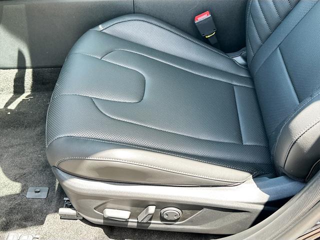 new 2025 Hyundai Elantra car, priced at $28,580