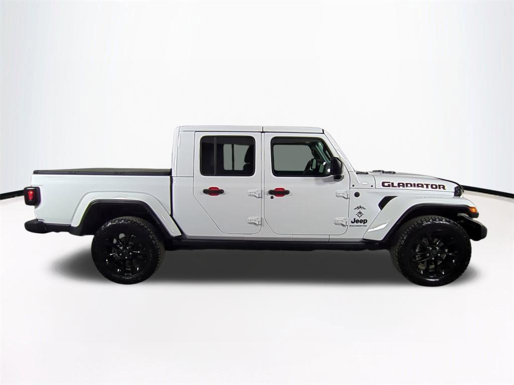 used 2025 Jeep Gladiator car, priced at $36,634