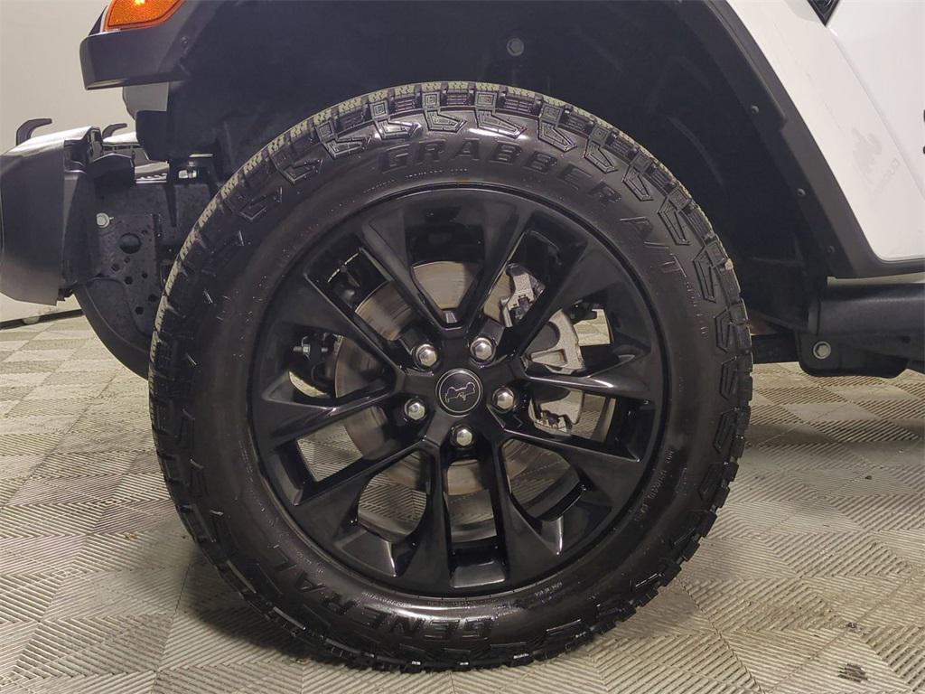 used 2025 Jeep Gladiator car, priced at $36,634
