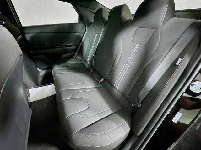 new 2025 Hyundai Elantra car, priced at $27,278
