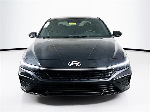 new 2025 Hyundai Elantra car, priced at $27,278