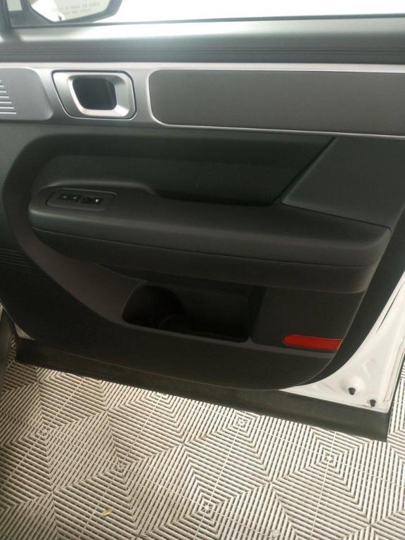 used 2025 Hyundai Santa Fe car, priced at $27,252