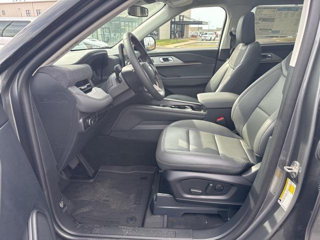 new 2025 Ford Explorer car, priced at $48,940