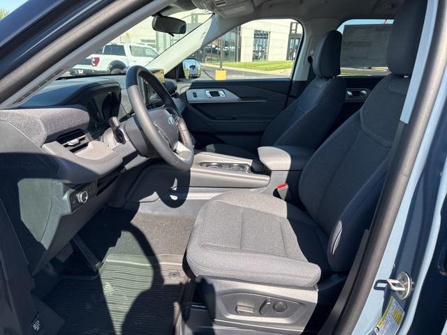 new 2025 Ford Explorer car, priced at $44,435