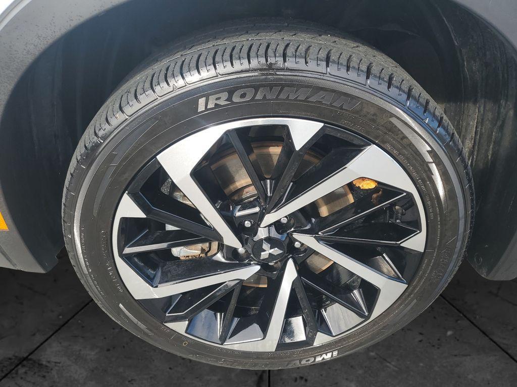 used 2024 Mitsubishi Outlander car, priced at $24,400