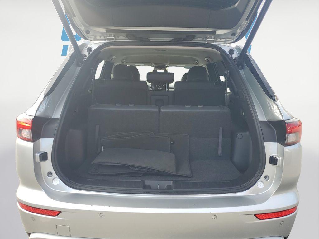 used 2024 Mitsubishi Outlander car, priced at $24,400