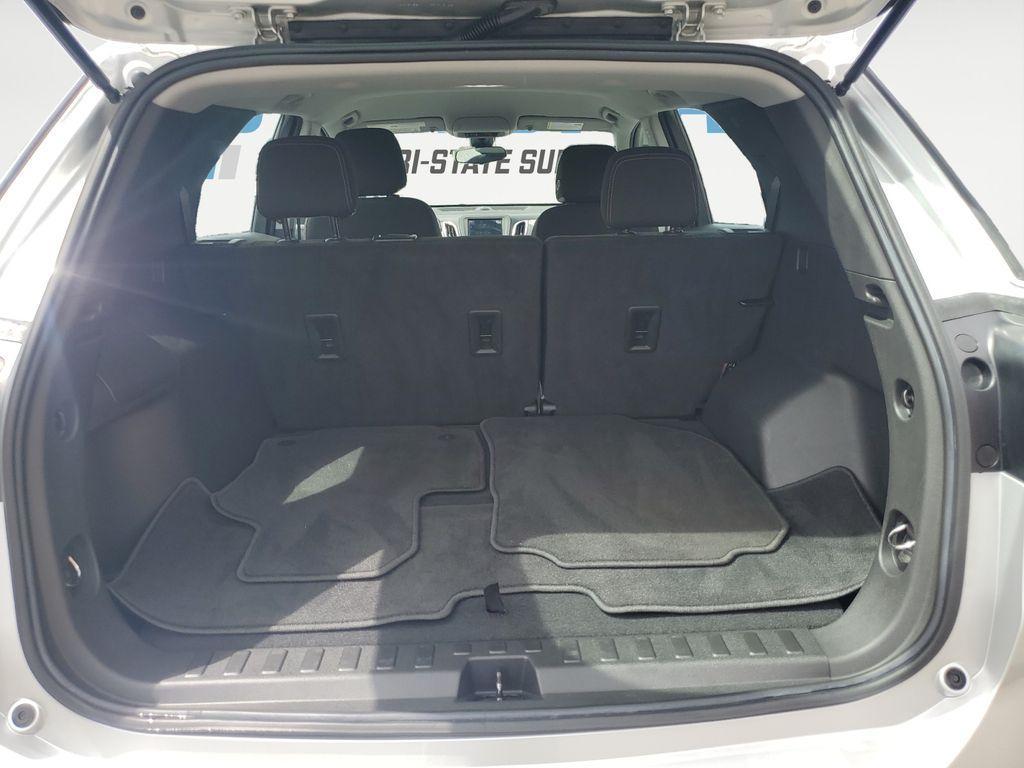 used 2022 Chevrolet Equinox car, priced at $19,900