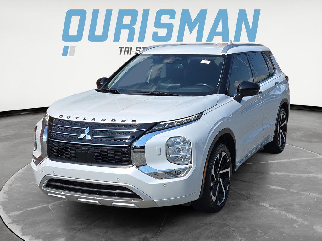 used 2023 Mitsubishi Outlander car, priced at $28,000