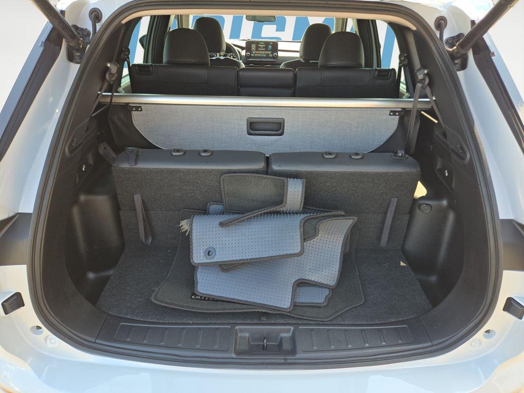 used 2023 Mitsubishi Outlander car, priced at $28,000