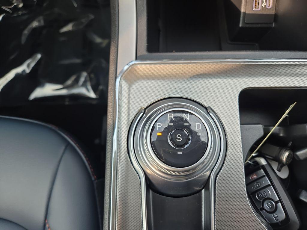 used 2022 Ford Edge car, priced at $25,000