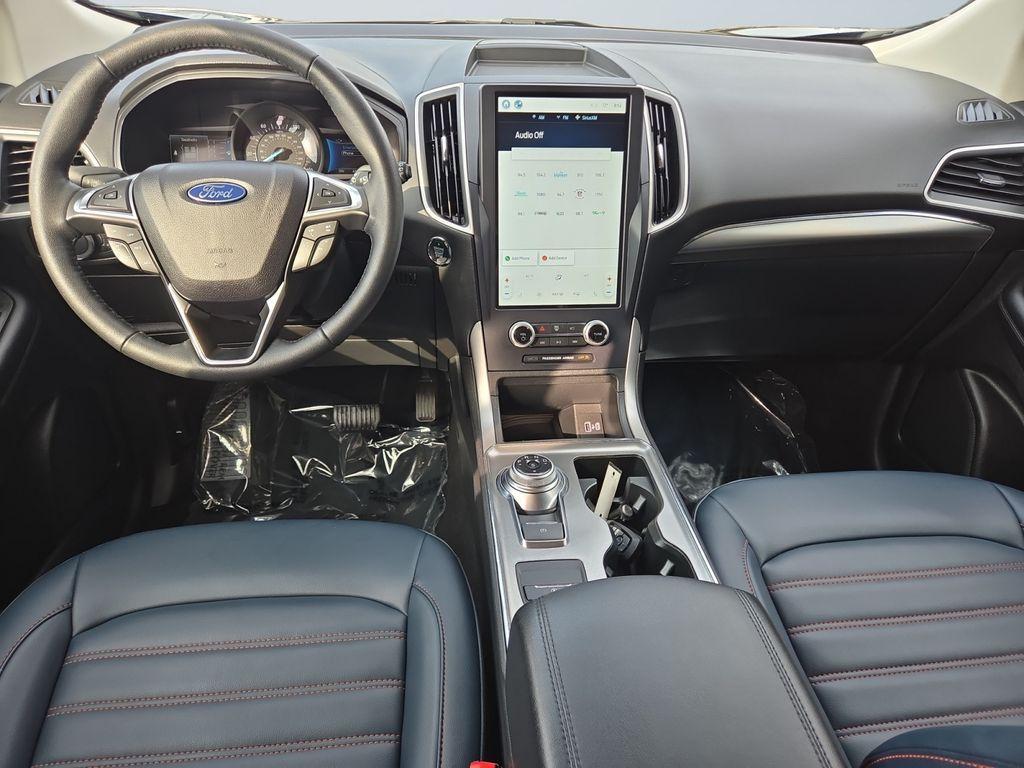 used 2022 Ford Edge car, priced at $25,000