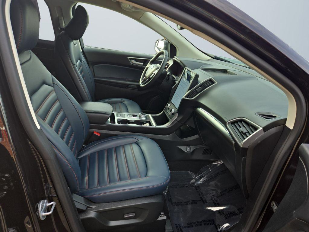 used 2022 Ford Edge car, priced at $25,000