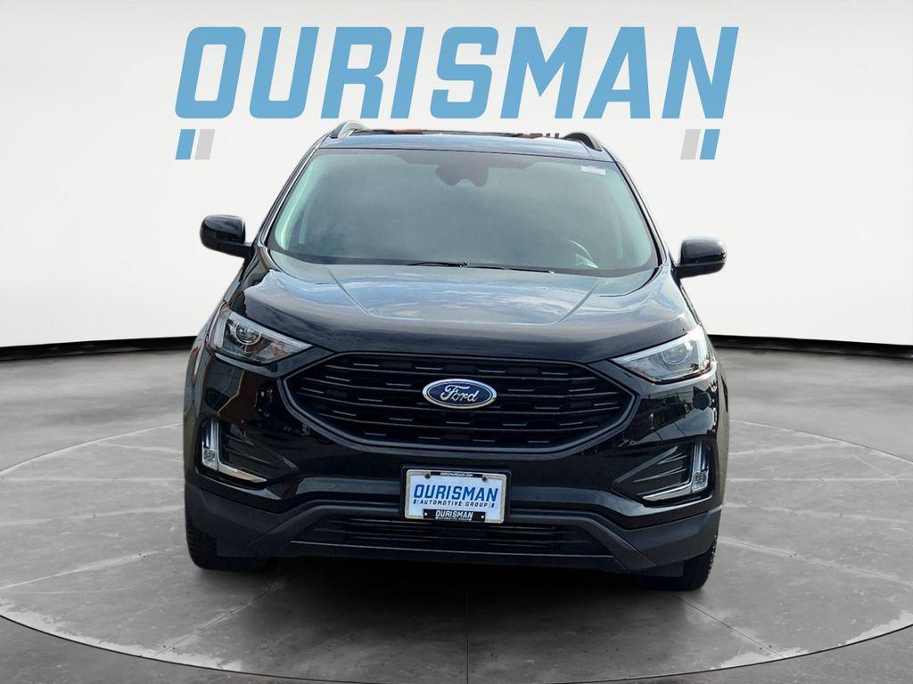 used 2022 Ford Edge car, priced at $25,000