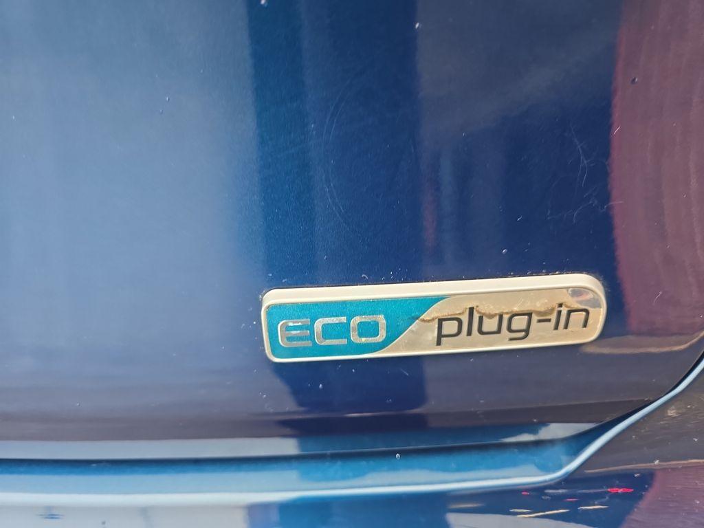 used 2021 Kia Niro Plug-In Hybrid car, priced at $22,000