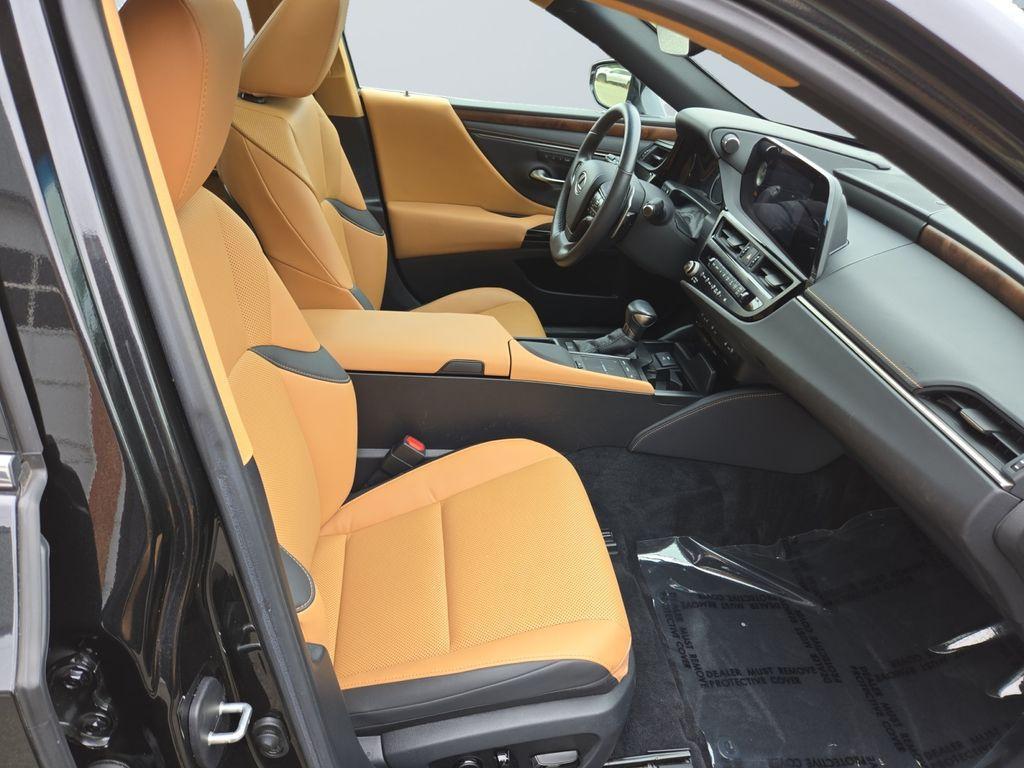 used 2022 Lexus ES 350 car, priced at $34,000