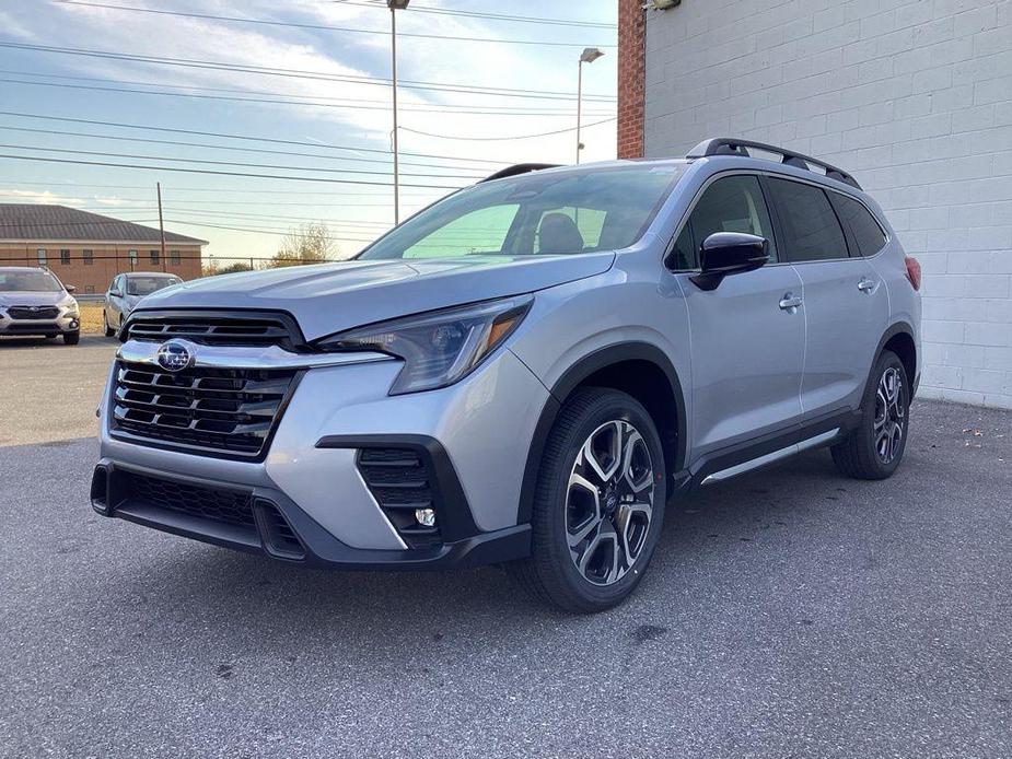 new 2024 Subaru Ascent car, priced at $44,174