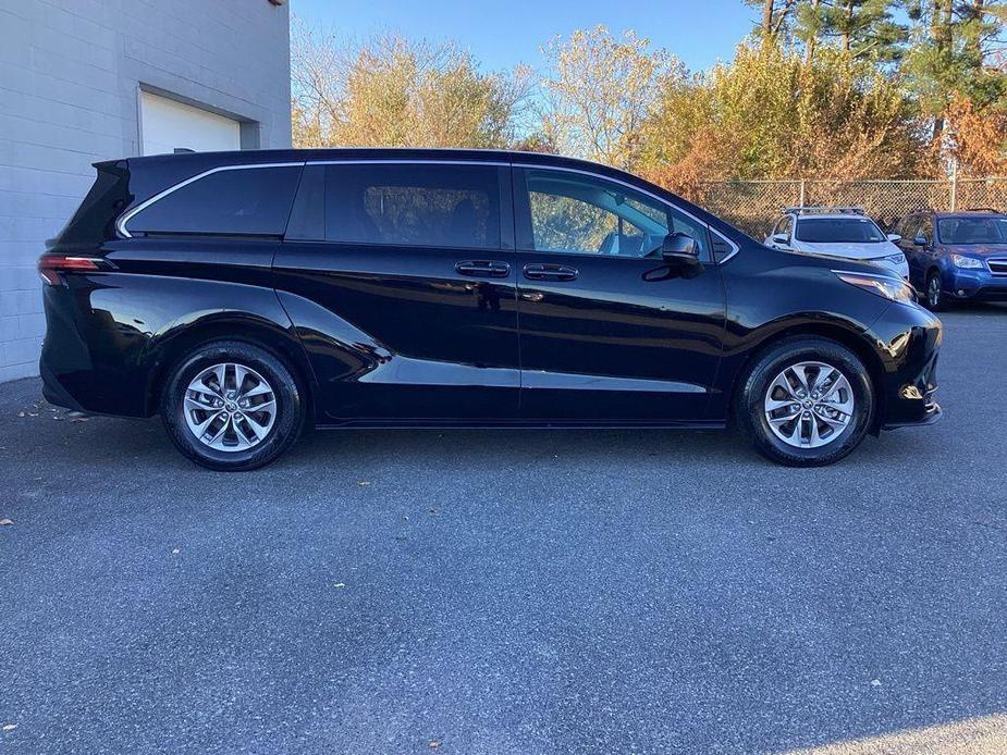 used 2022 Toyota Sienna car, priced at $34,300