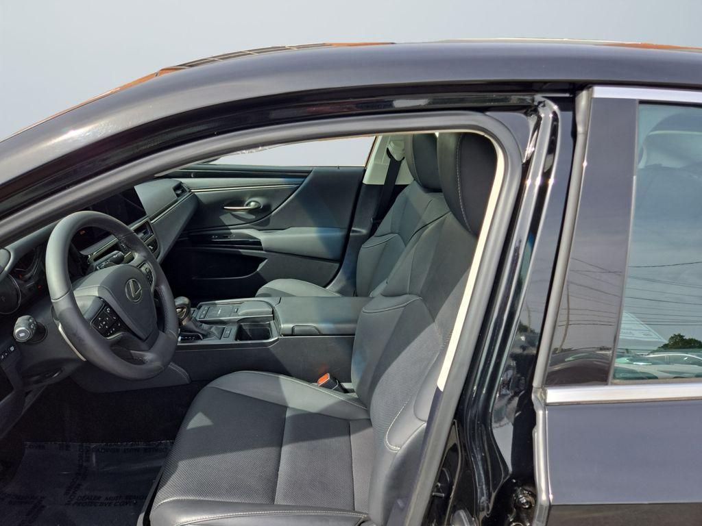 used 2022 Lexus ES 350 car, priced at $35,800
